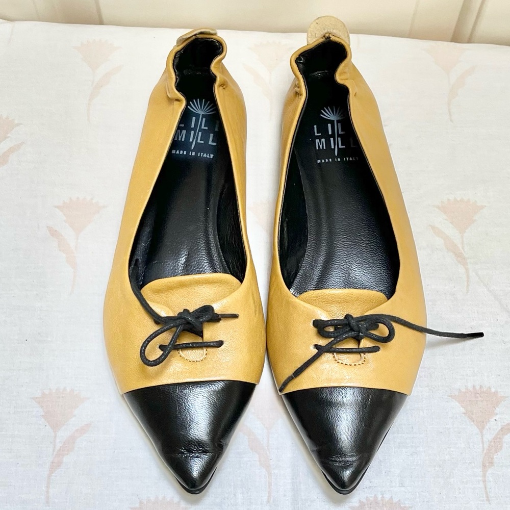 LiliMill cap toe leather flat shoes